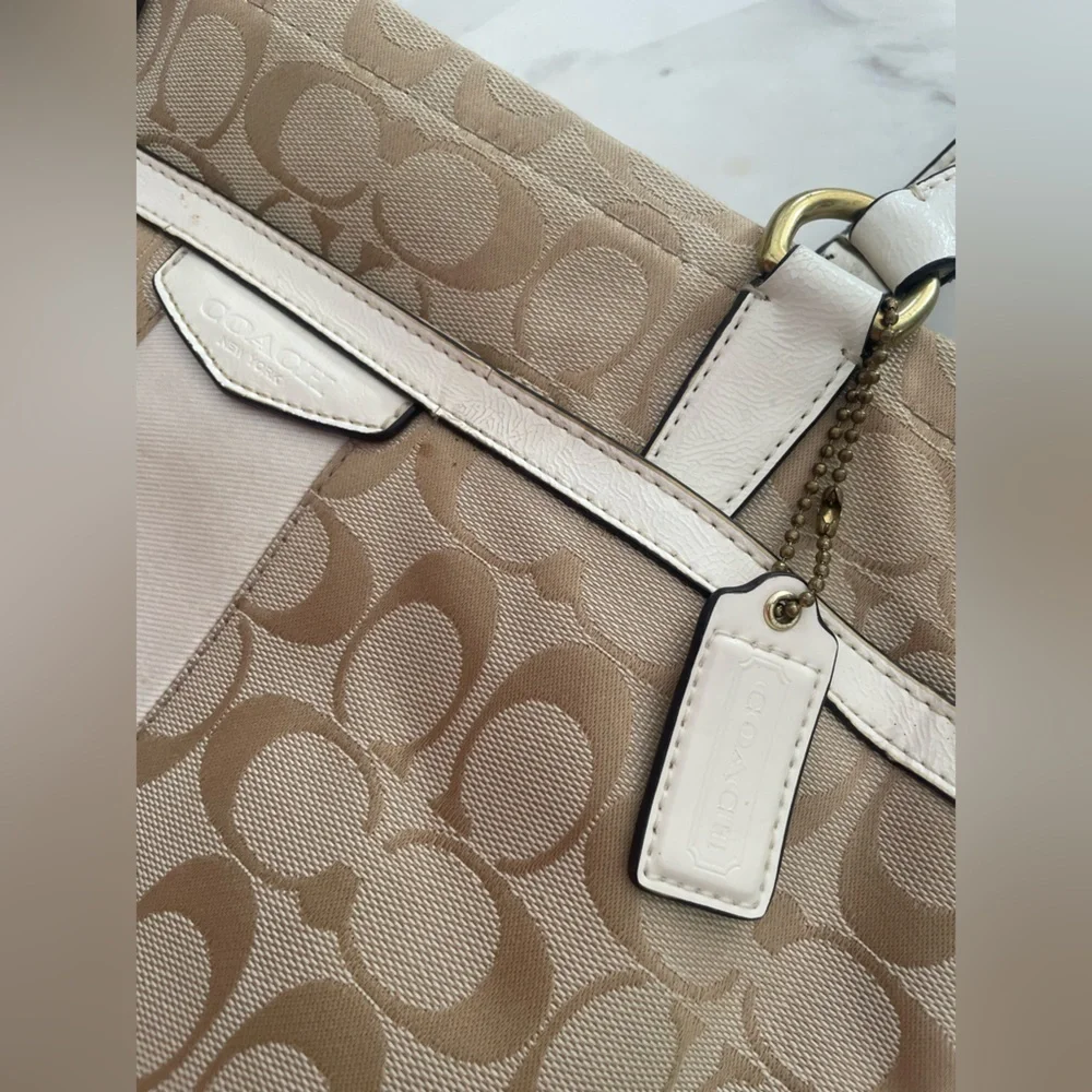 Coach Beige and Cream Signature Tote - Picture 2 of 5